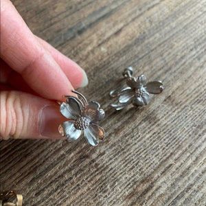 Vintage Genuine Silver Flower Screw Back Earrings